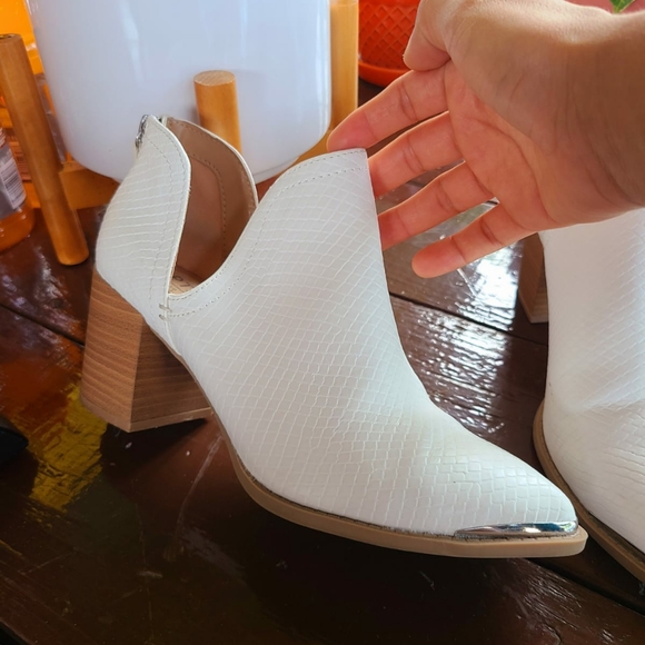 Dolls Kill Shoes - White Boots